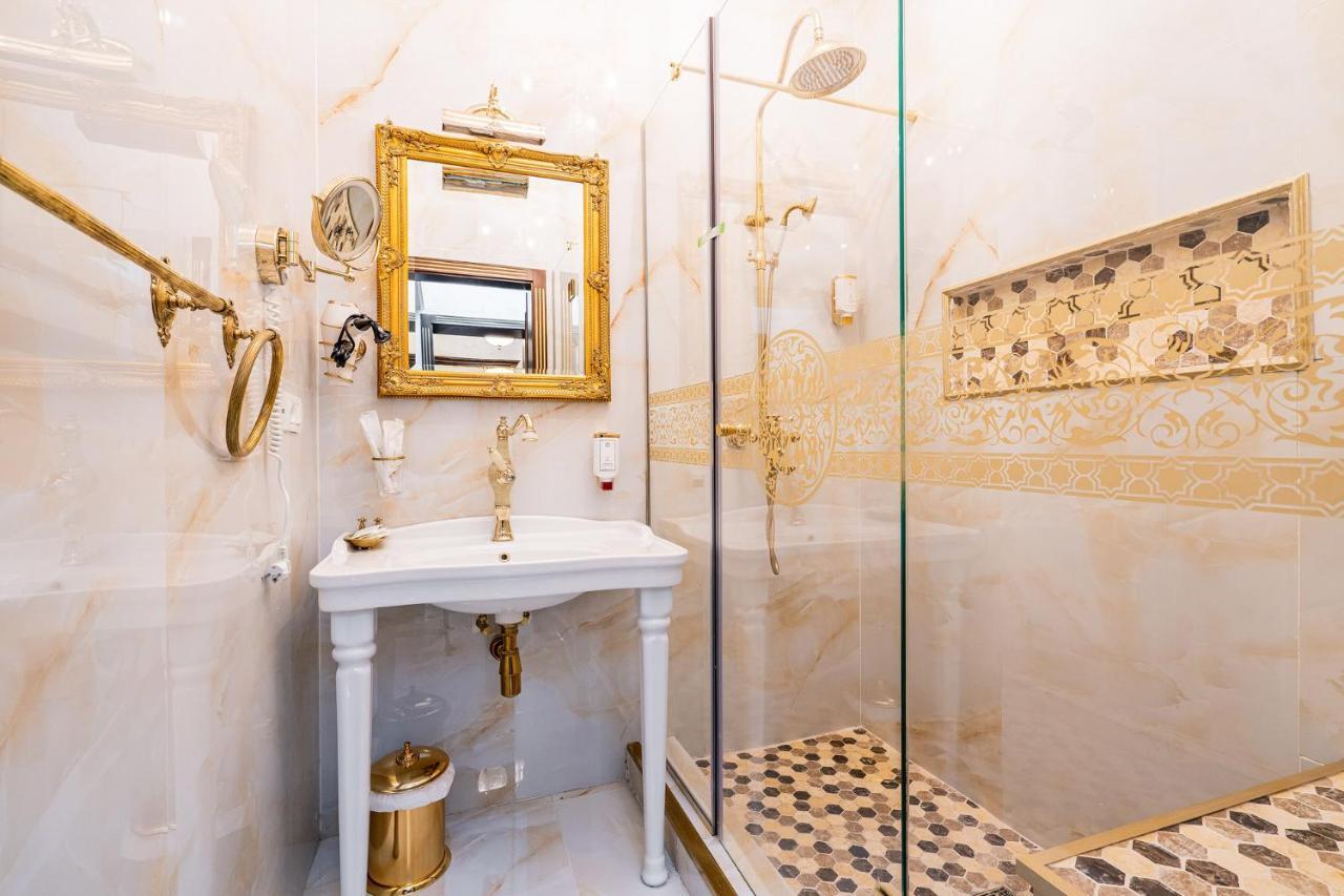 Private Museum Apartment With Antique Decor 부쿠레슈티 외부 사진