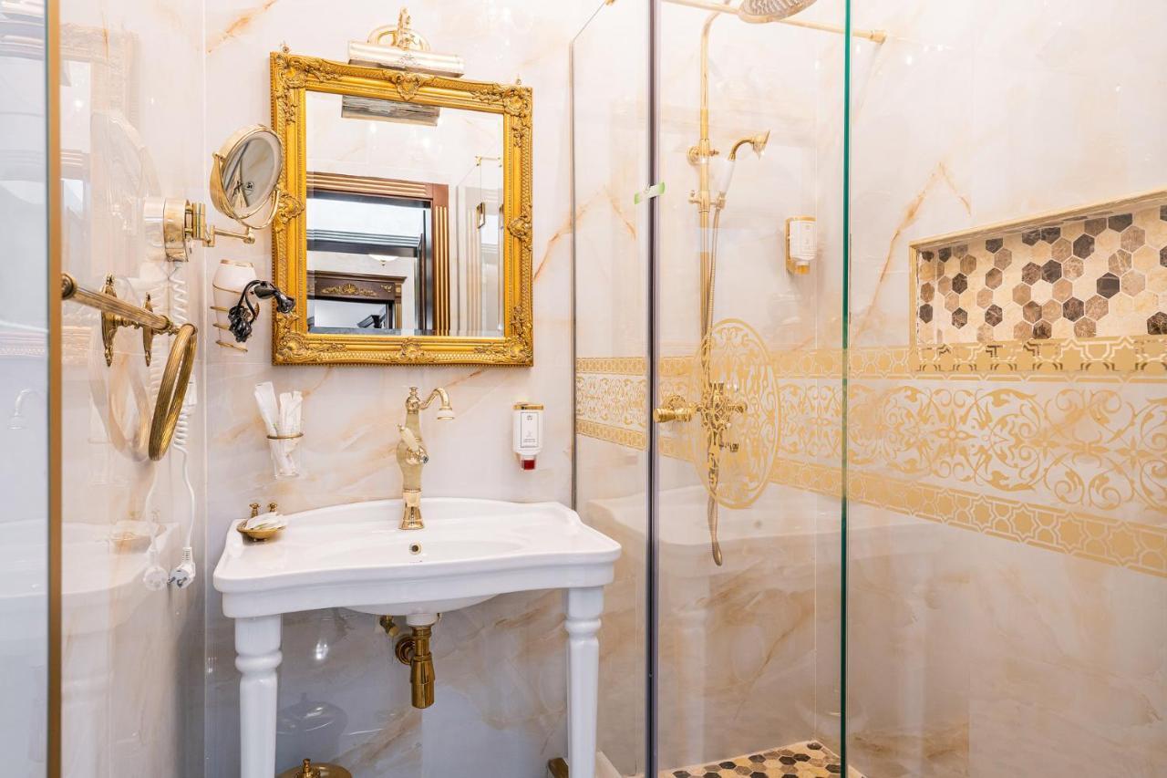 Private Museum Apartment With Antique Decor 부쿠레슈티 외부 사진
