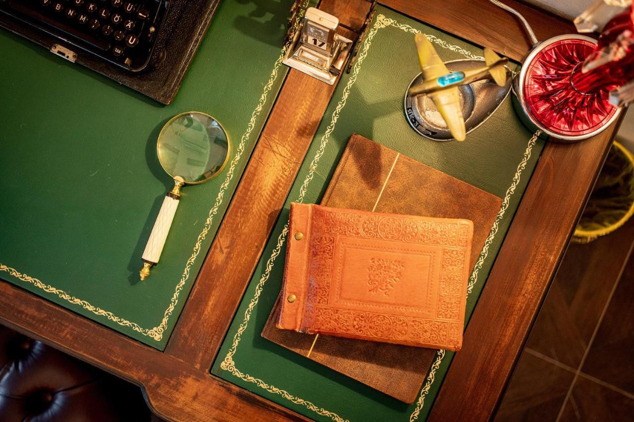 Private Museum Apartment With Antique Decor 부쿠레슈티 외부 사진